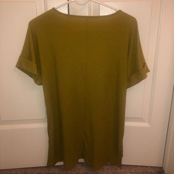 Basic Textured Top - Picture 3 of 5